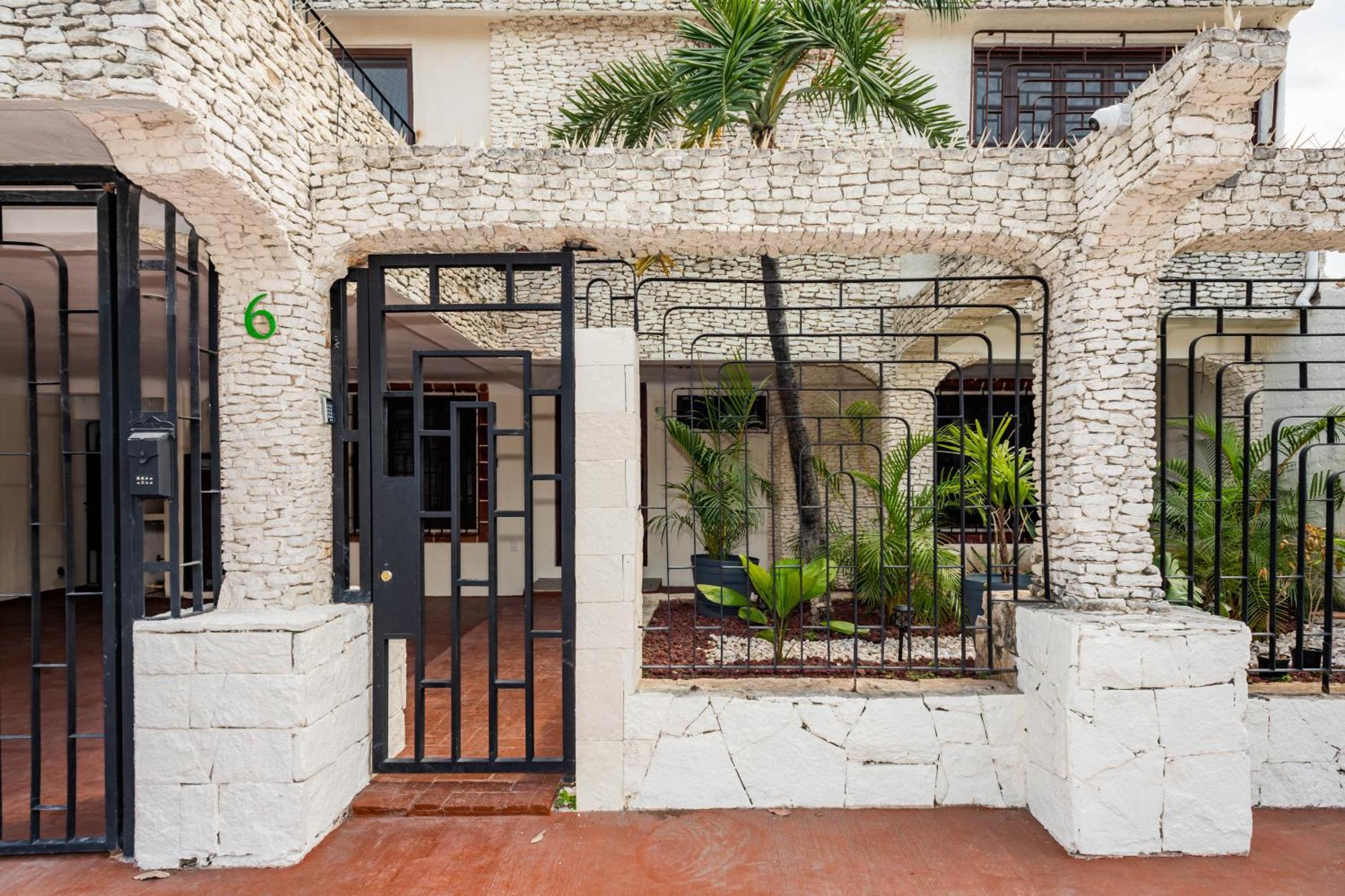 Vica Guest House Con Piscina En La Entrada De La Zona Hotelera Cancun Dış mekan fotoğraf